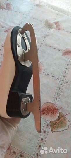 Коньки фигурные 