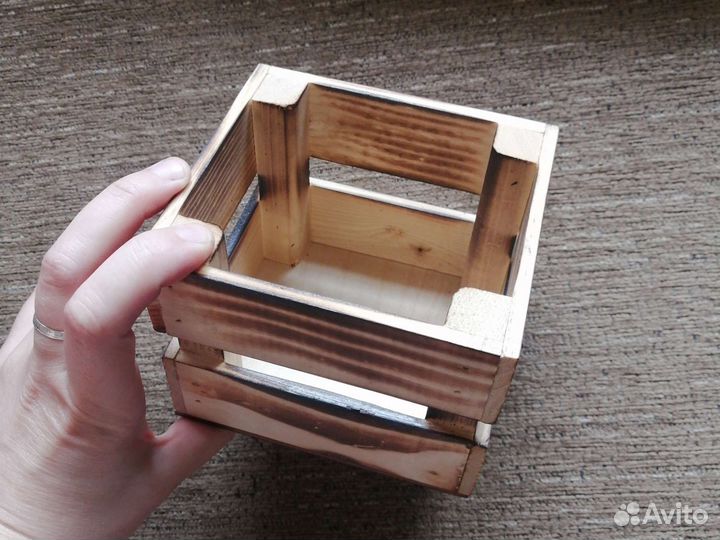 Ящичек - кашпо декоративный