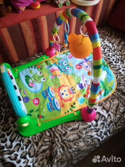 Развивающий коврик с пианино