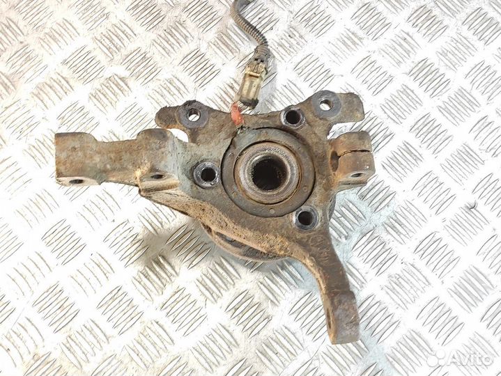 Кулак поворотный передний левый Opel Astra G