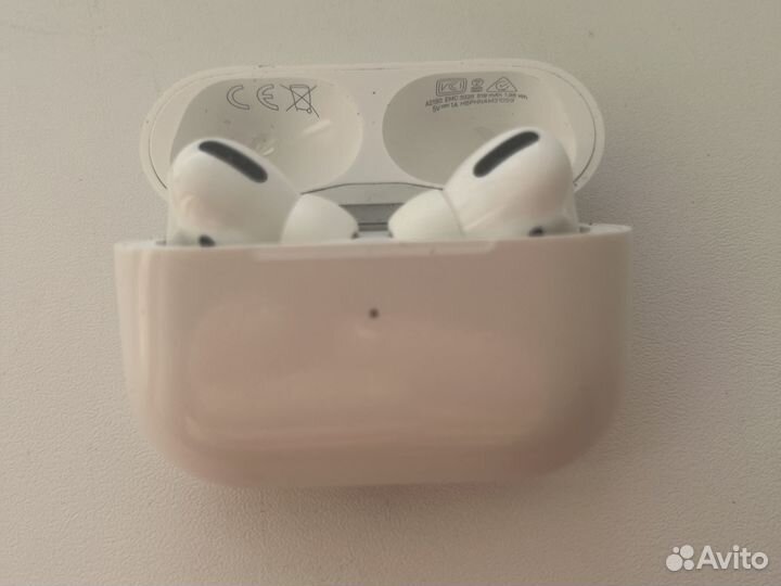 Apple airpods pro