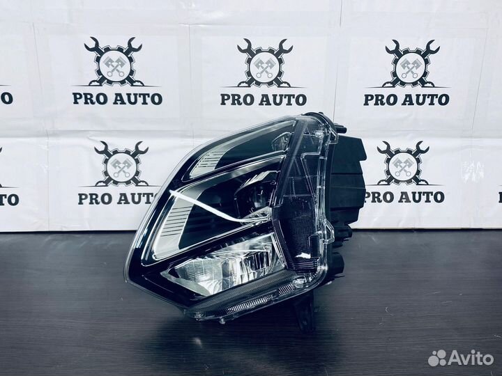 Фара передняя левая Omoda C5