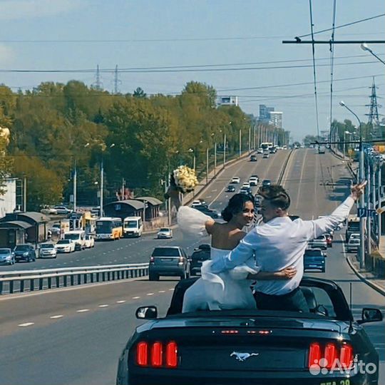 Кабриолет с водителем на свадьбу, фотосессию