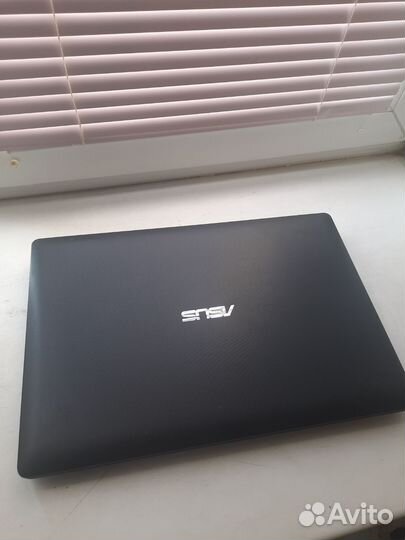 Ноутбук asus