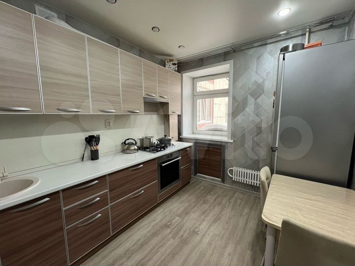 3-к. квартира, 64 м², 3/10 эт.