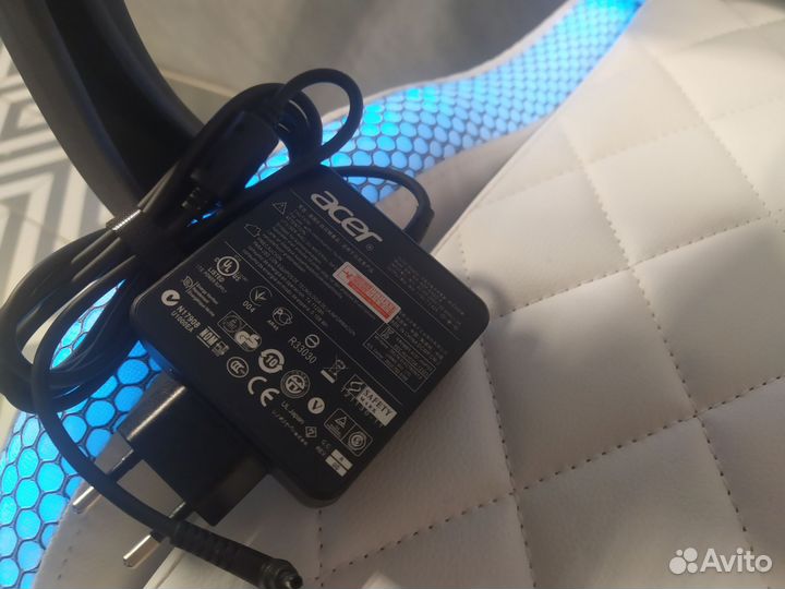 Блок питания для ноутбука Acer 19V 3.42A 3.0x1.0