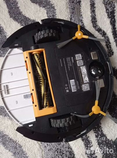 Робот пылесос