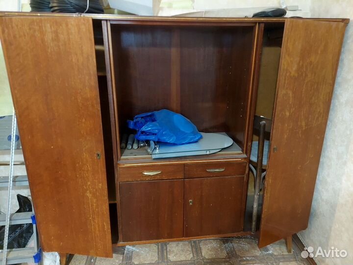 Антикварная мебель