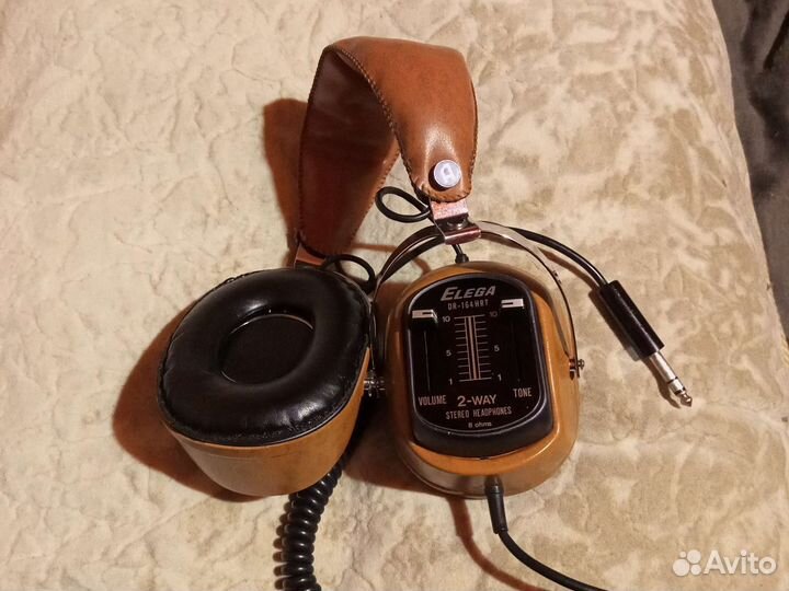 Студийные наушники elega