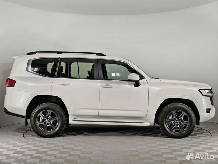 Toyota Land Cruiser 3.3 AT, 2022