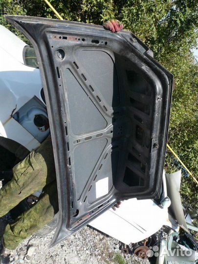 Крышка багажника Mercedes-Benz E500 W124 119.974