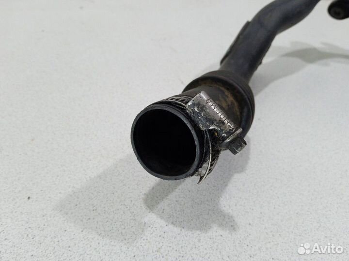 Патрубок картерных газов