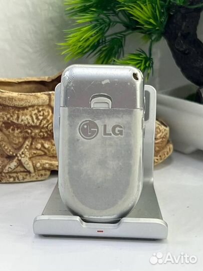 LG C1150