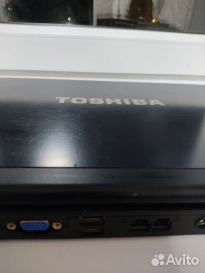 Ноутбук toshiba