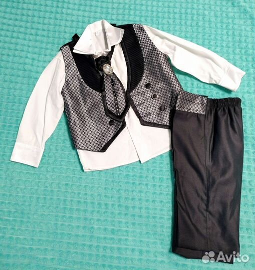 Костюм тройка на мальчика