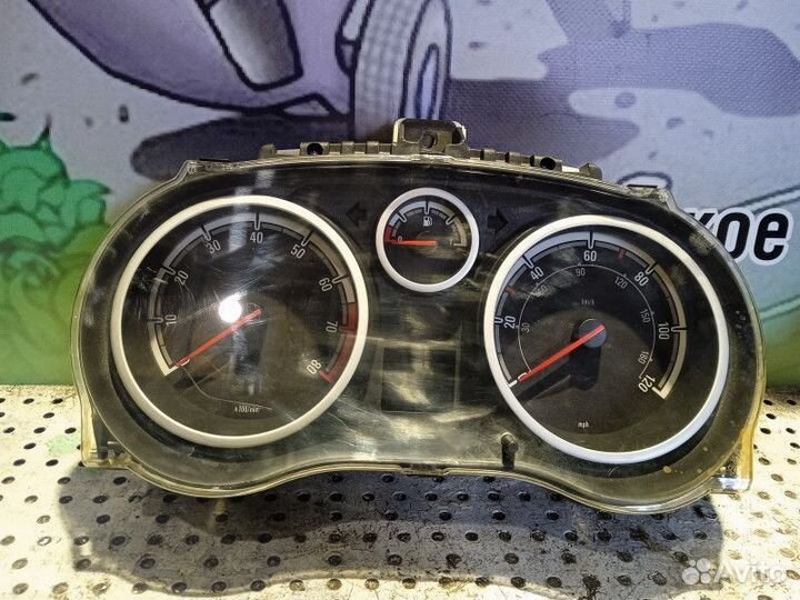 Панель приборов Opel Corsa