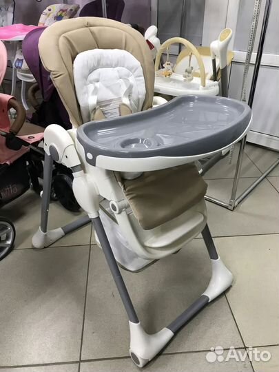 Стульчик для кормления ребенка