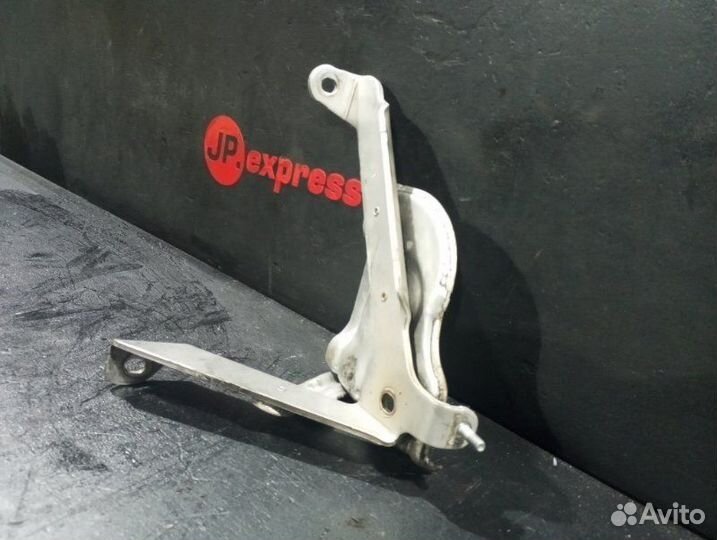 Кронштейн турбины Mercedes-Benz C-Class W204 271