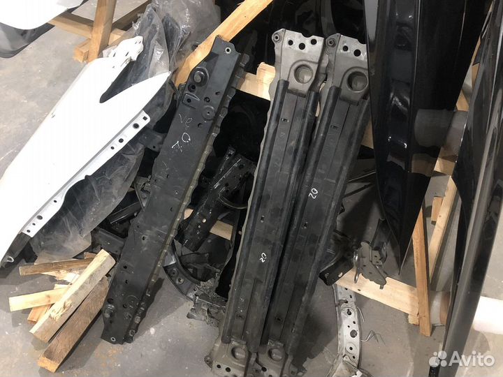 Нижняя планка toyota camry 70 75