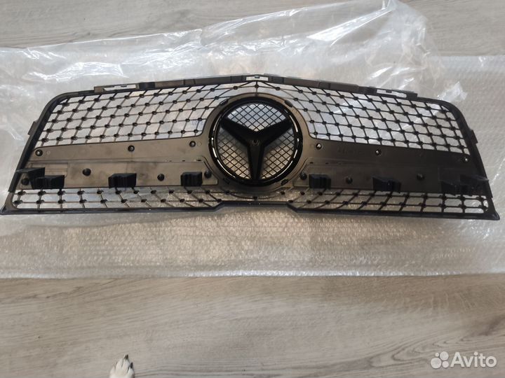 Решетка радиатора Мерседес GLK 220