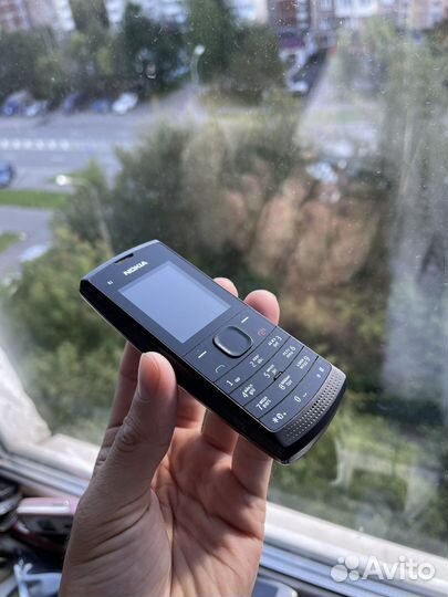 Громкая Nokia на 2 сим долго держит заряд
