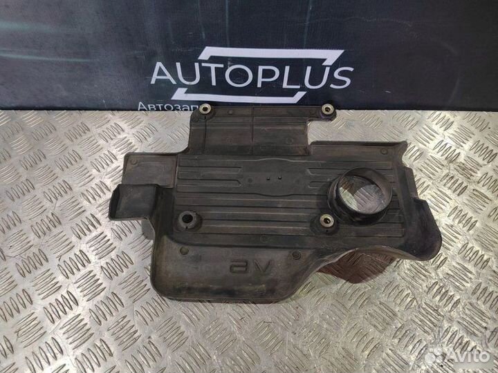 Декоративная накладка двигателя Nissan Maxima A33