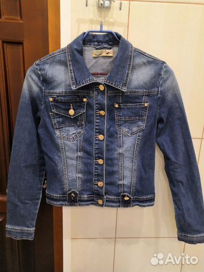Джинсовая куртка