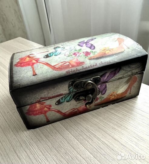 Шкатулка для украшений