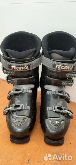 Горнолыжные ботинки