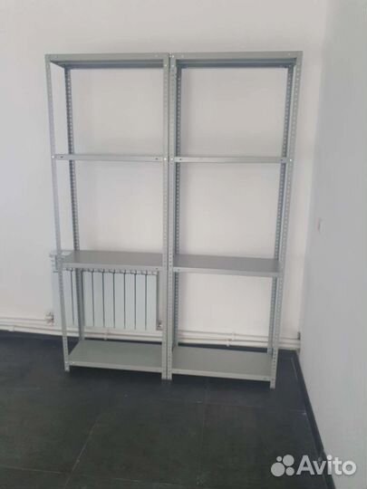 Металлический стеллаж полки