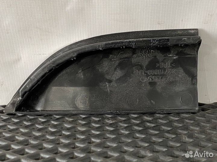 Резинка спойлера Volvo FH4 82718893