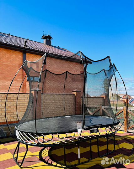 Батут овальный Springfree O77 A с фиксаторами