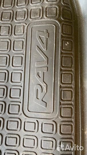 Коврики оригинал Toyota RAV4 (4)