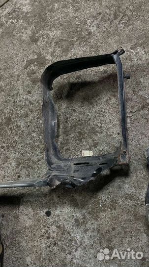 Телевизор Mercedes w202