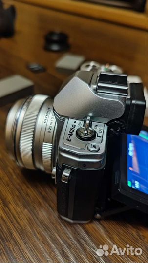 Фотоаппарат Olympus OM-D E-M10 Mark III