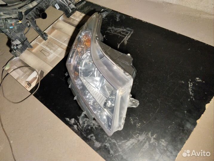 Фара правая Chevrolet Cruze 2013 GM