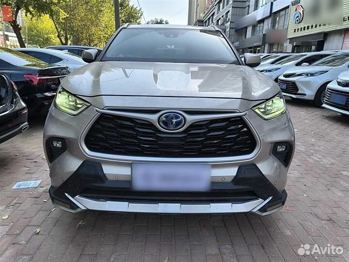 Toyota Highlander 2.0 AT, 2023, 38 450 км