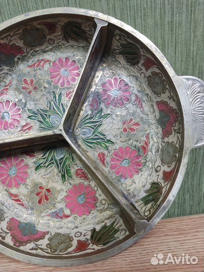 Винтажная менажница латунь эмали. Тяжёлая