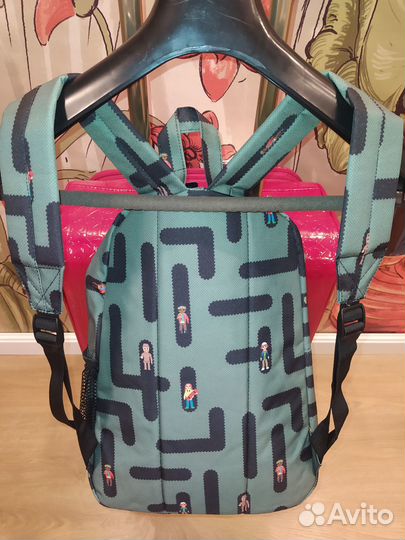 Рюкзаки Netflix,smiggleавстралия