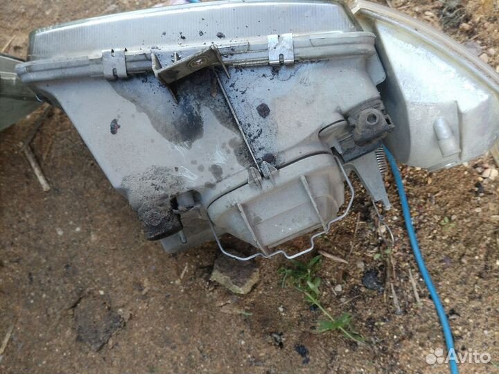 Фара передняя правая mercedes vito 638