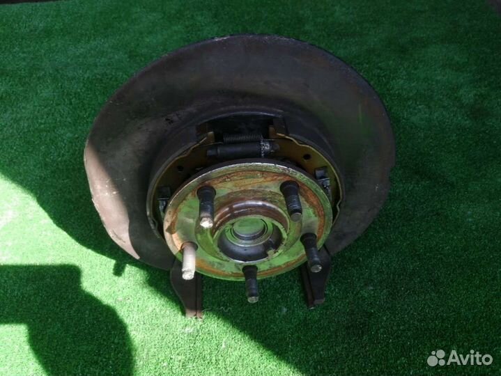 Ступица задняя правая Jeep Grand Cherokee WK/WH