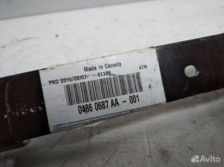 Петля капота левая Chrysler Voyager 2000 - 2008