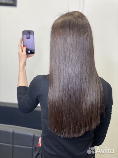 Кератиновое выпрямление волос