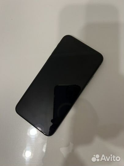 iPhone Xs, 256 ГБ