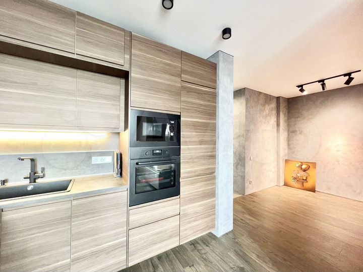 2-к. квартира, 55 м², 8/20 эт.