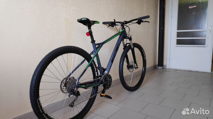 Велосипед GT avalanche elite 29 L