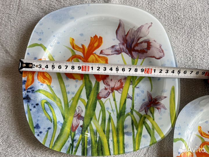 Набор тарелок новый