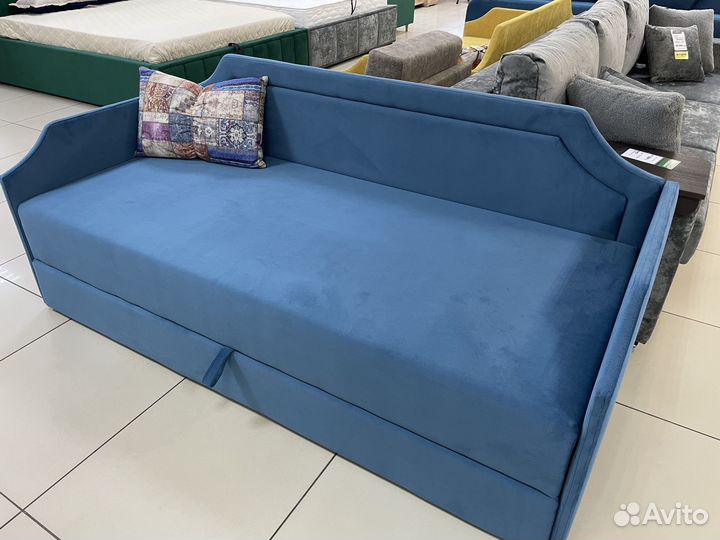 Диван-кровать 