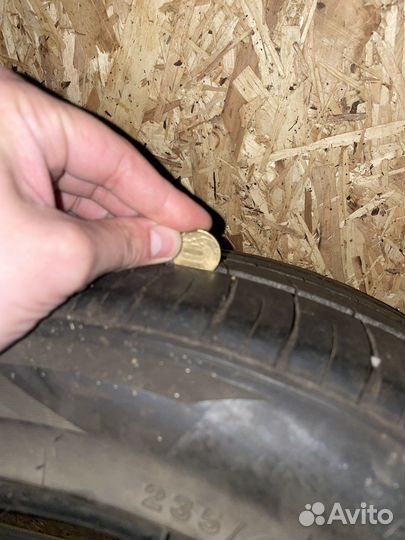 Minerva Eco Stud SUV 235/45 R17