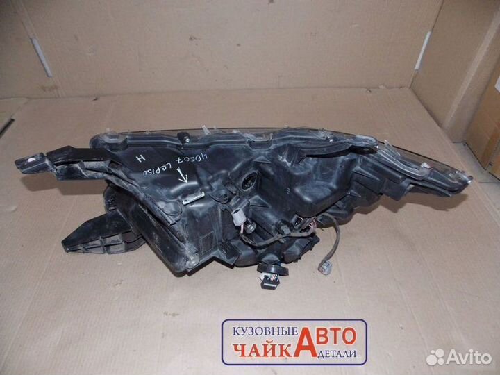 Фара правая Toyota Land Cruiser Prado 150 2017